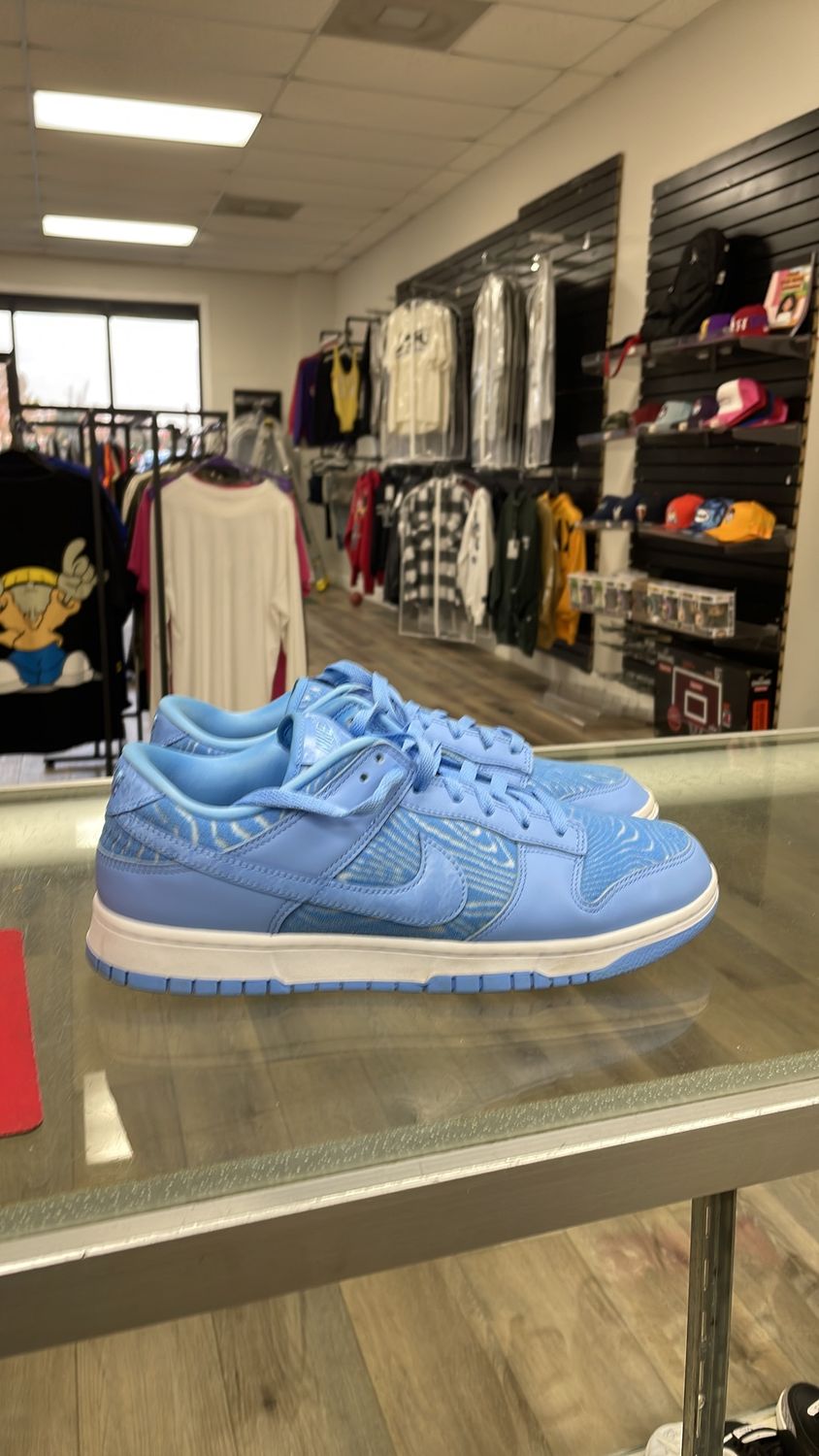 DUNKS SIZE 11.5 USED NO BOX