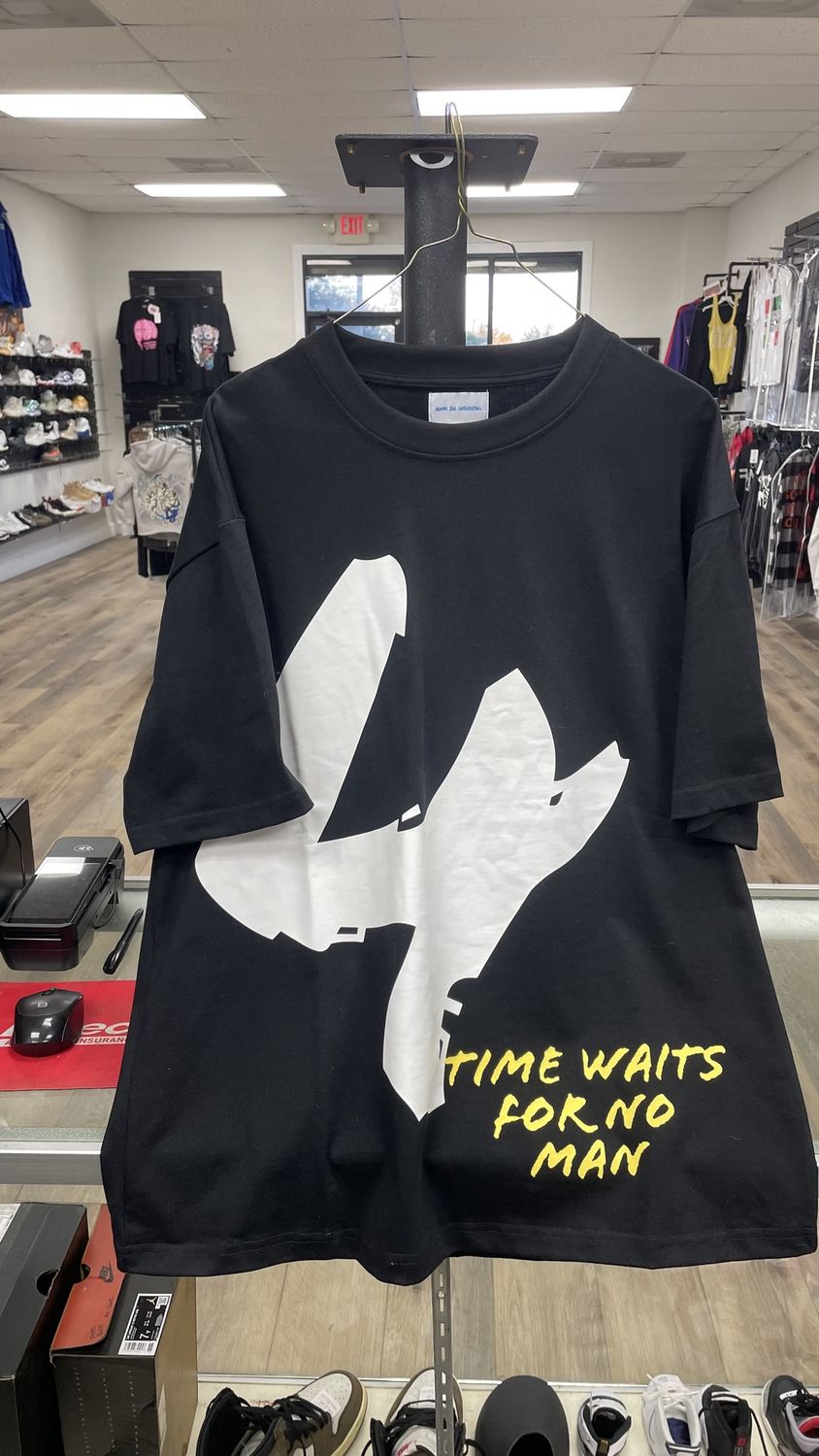 M S L BRAND OF T SHIRTS