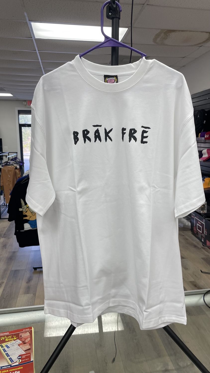 BROKN MYND T SHIRT  2XL