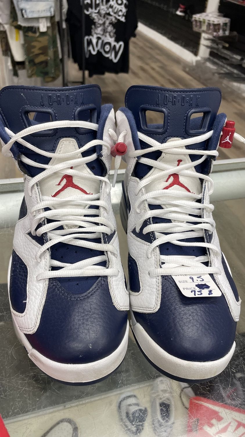 AIR JORDAN 6 USED 9.5