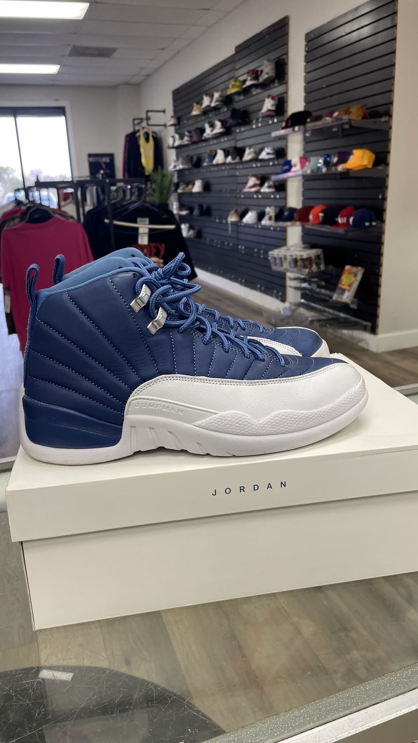 AIR JORDAN 12 RETRO USED SIZE 9