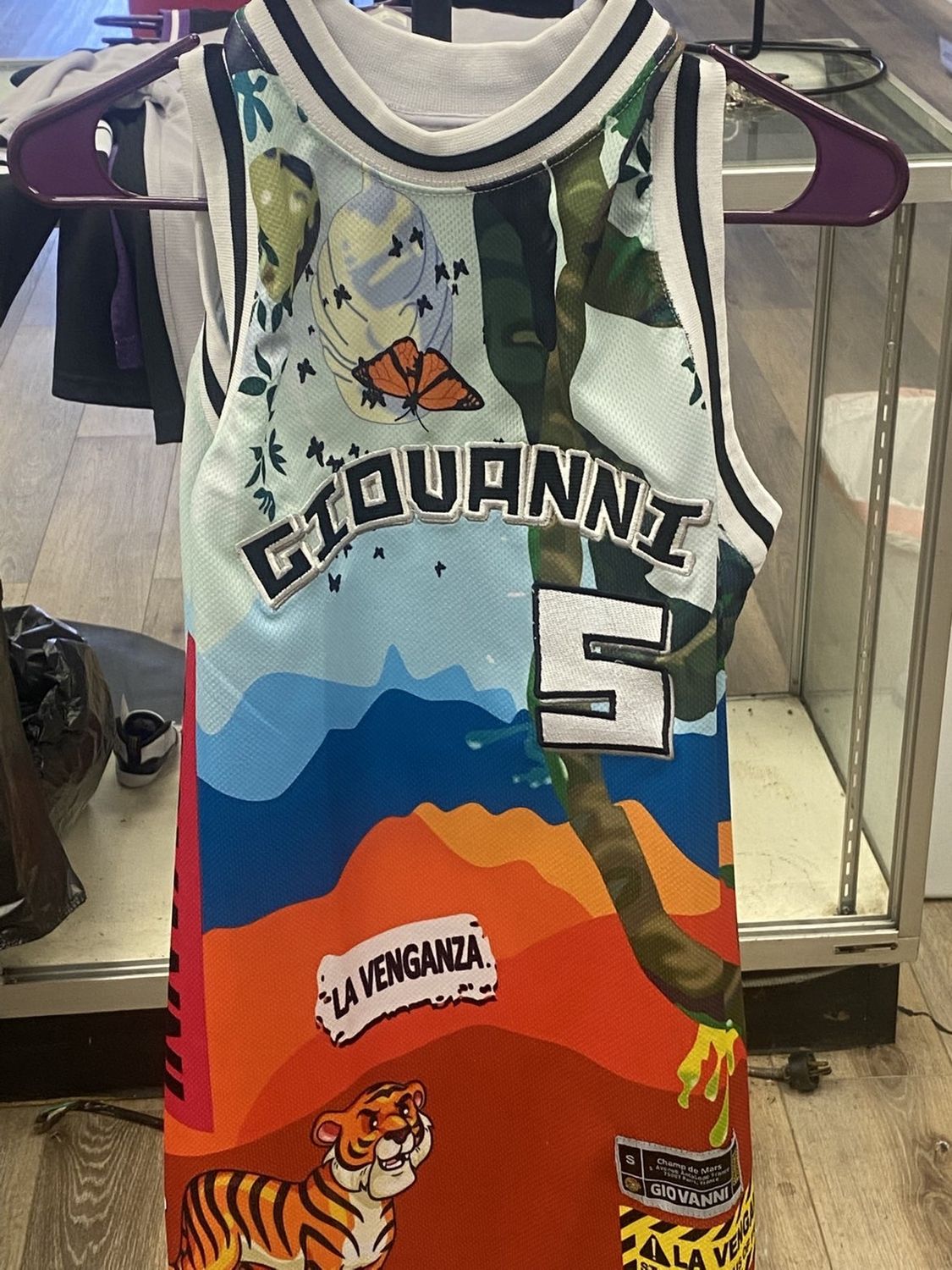 GIOVANNI JERSEY SMALL USED