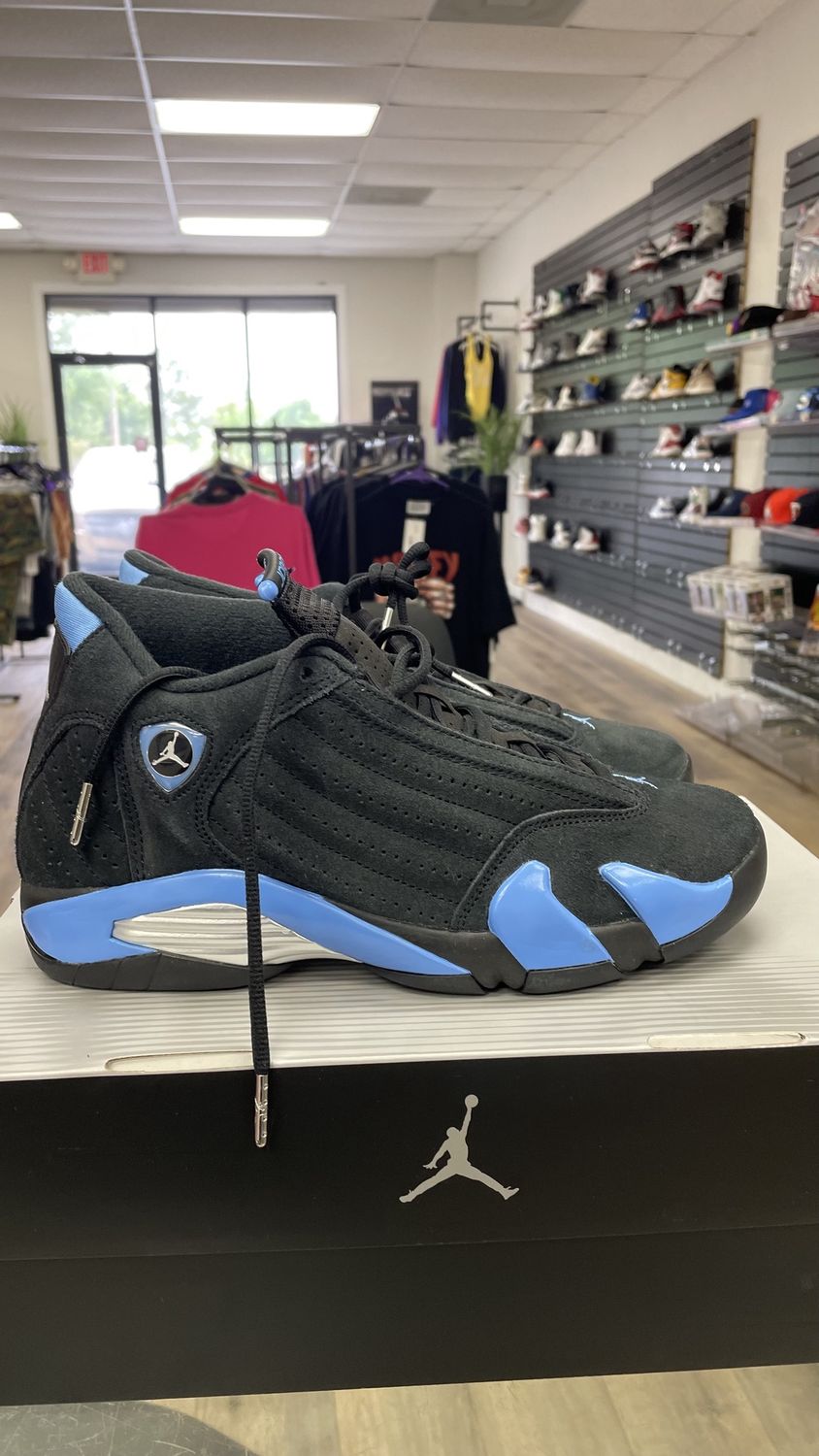 AIR JORDAN 14 RETRO BRAND NEW SIZE 9