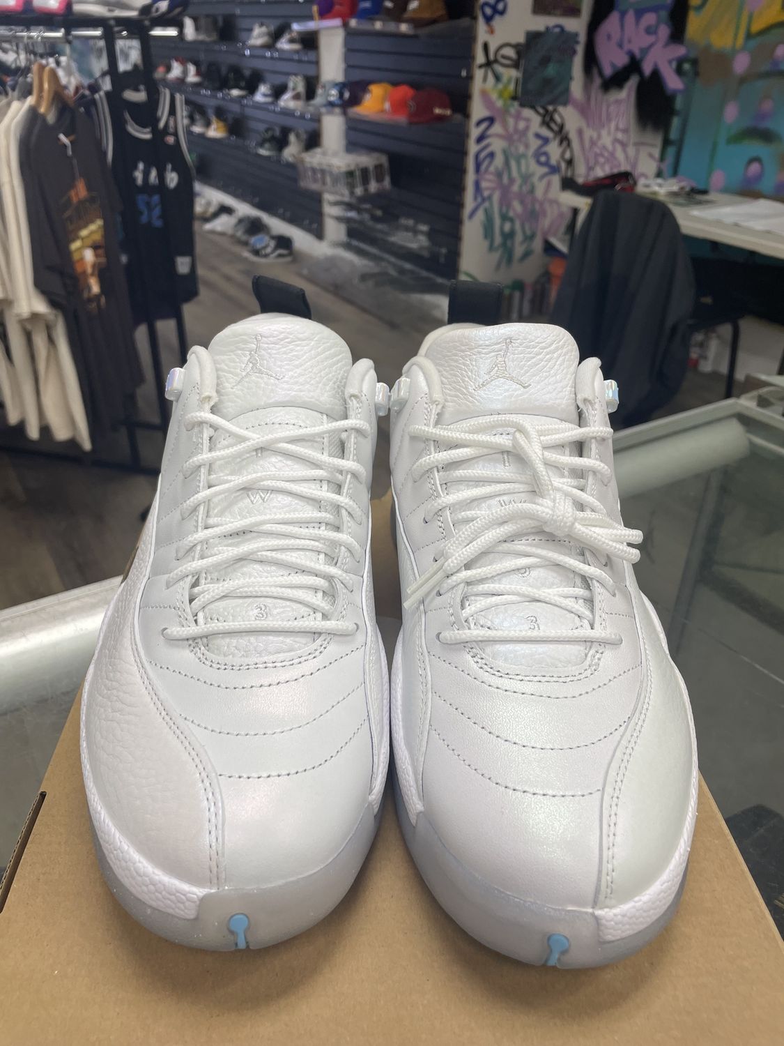 AIR JORDAN 12 LOW DEED STOCK SIZE 12