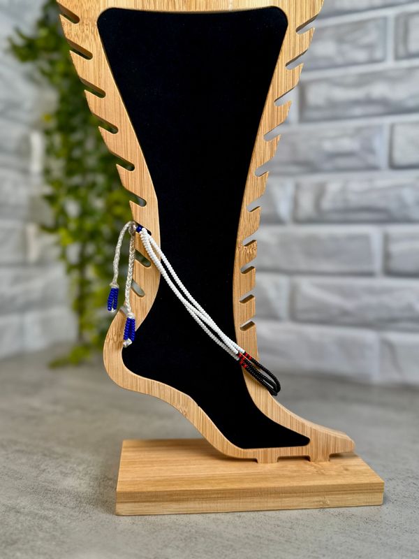 Arwode - White & Red