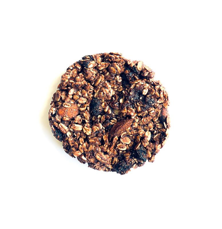 Kakaowe ciasteczko owsiane  z wiśniami i migdałami