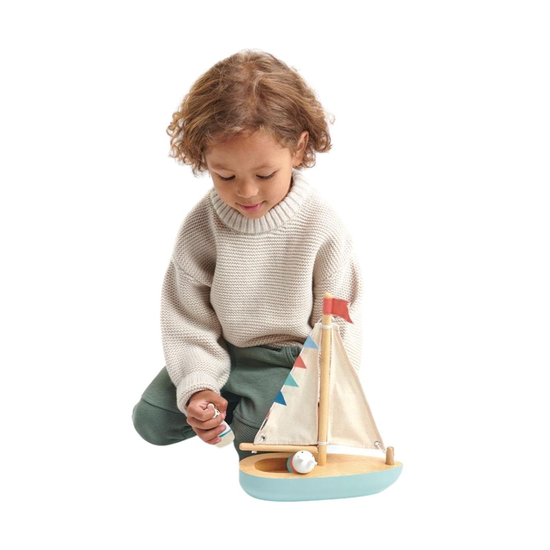 Tender leaf zeilboot sailaway