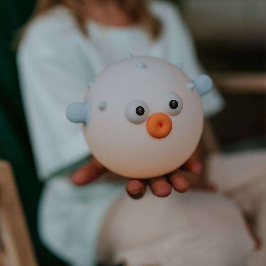 Mary's blowfish blue