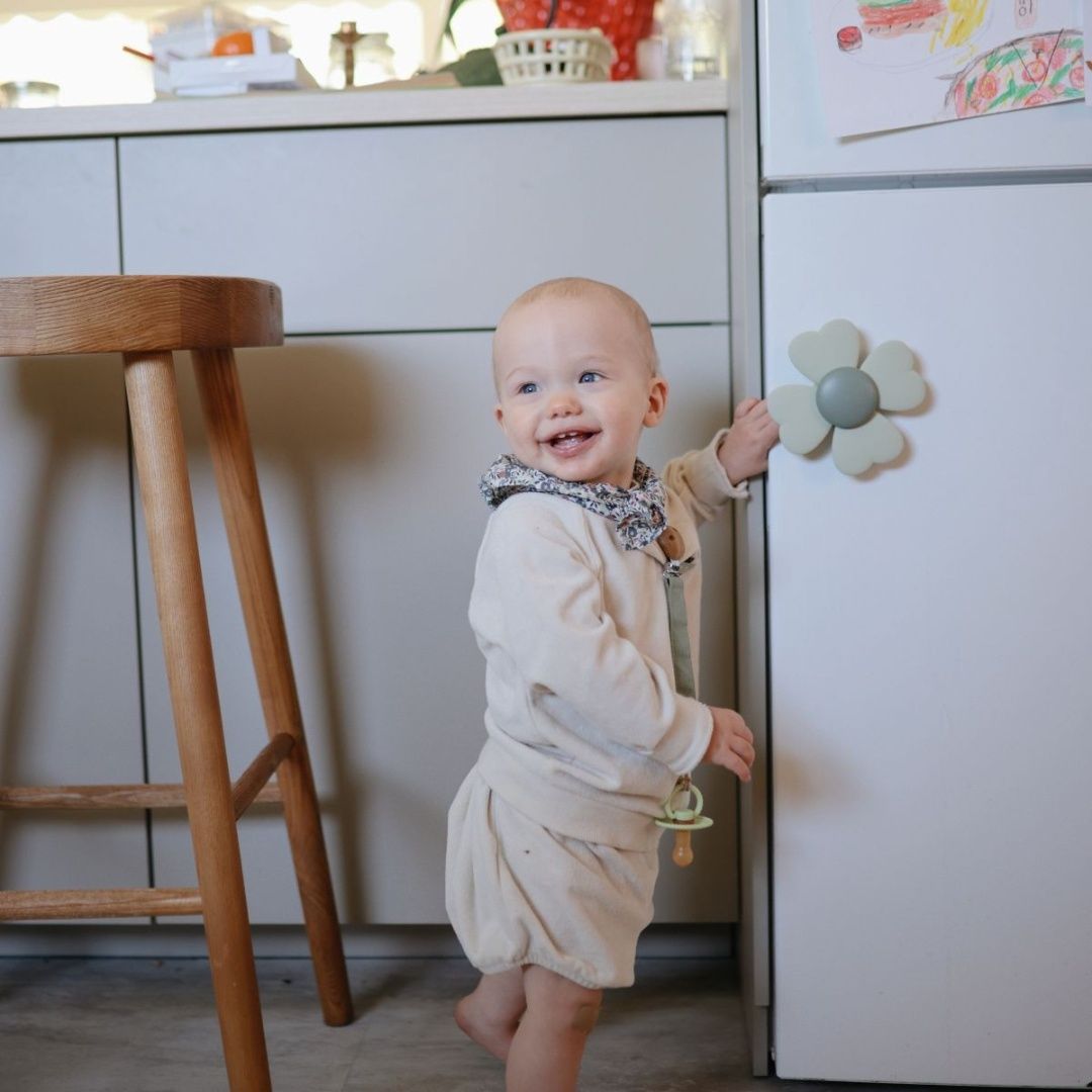 MUSHIE - suction spinner toy - Lucky