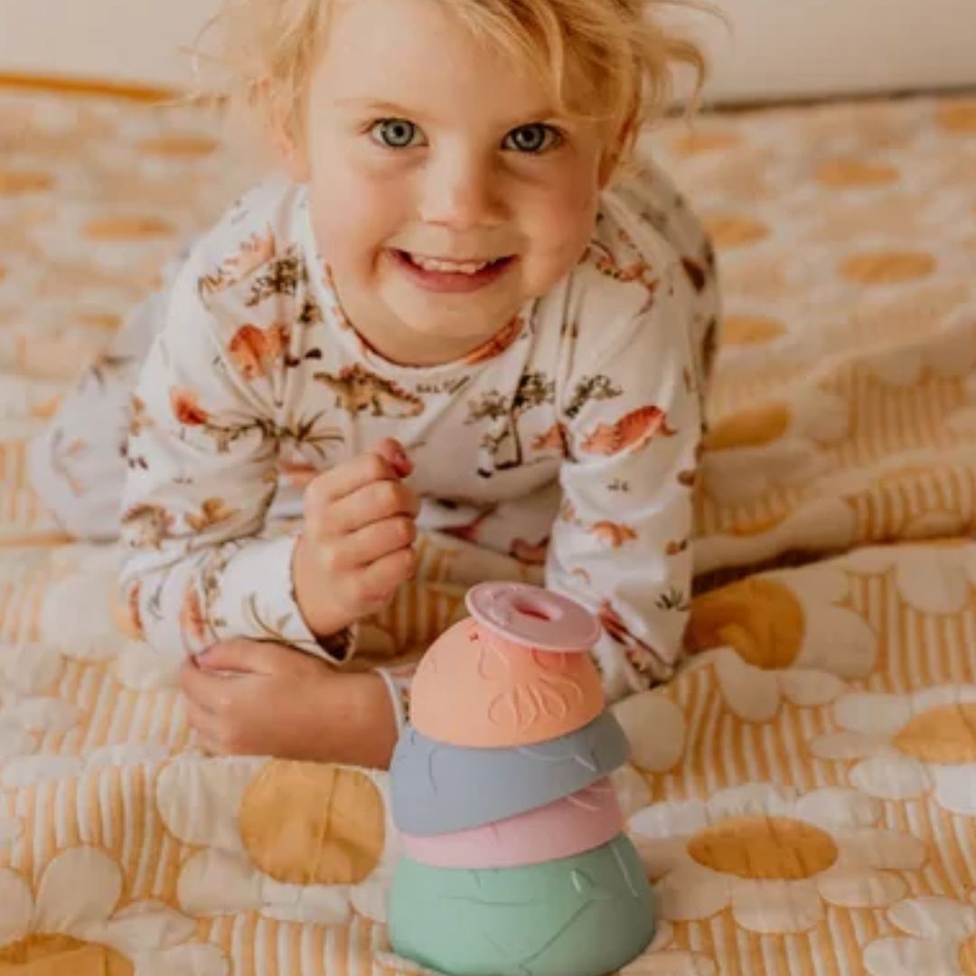 Ocean stacking cups pastel