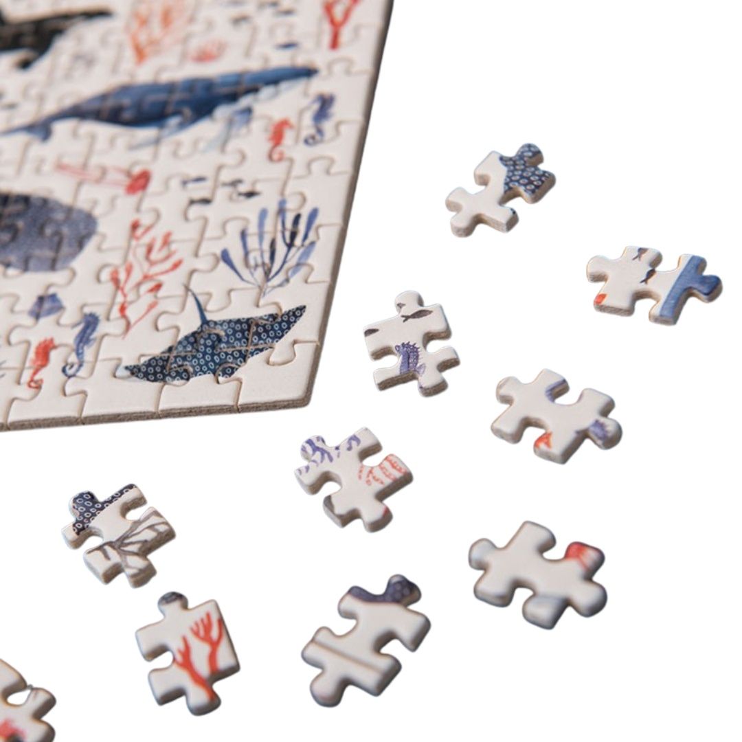 Micropuzzle underwater