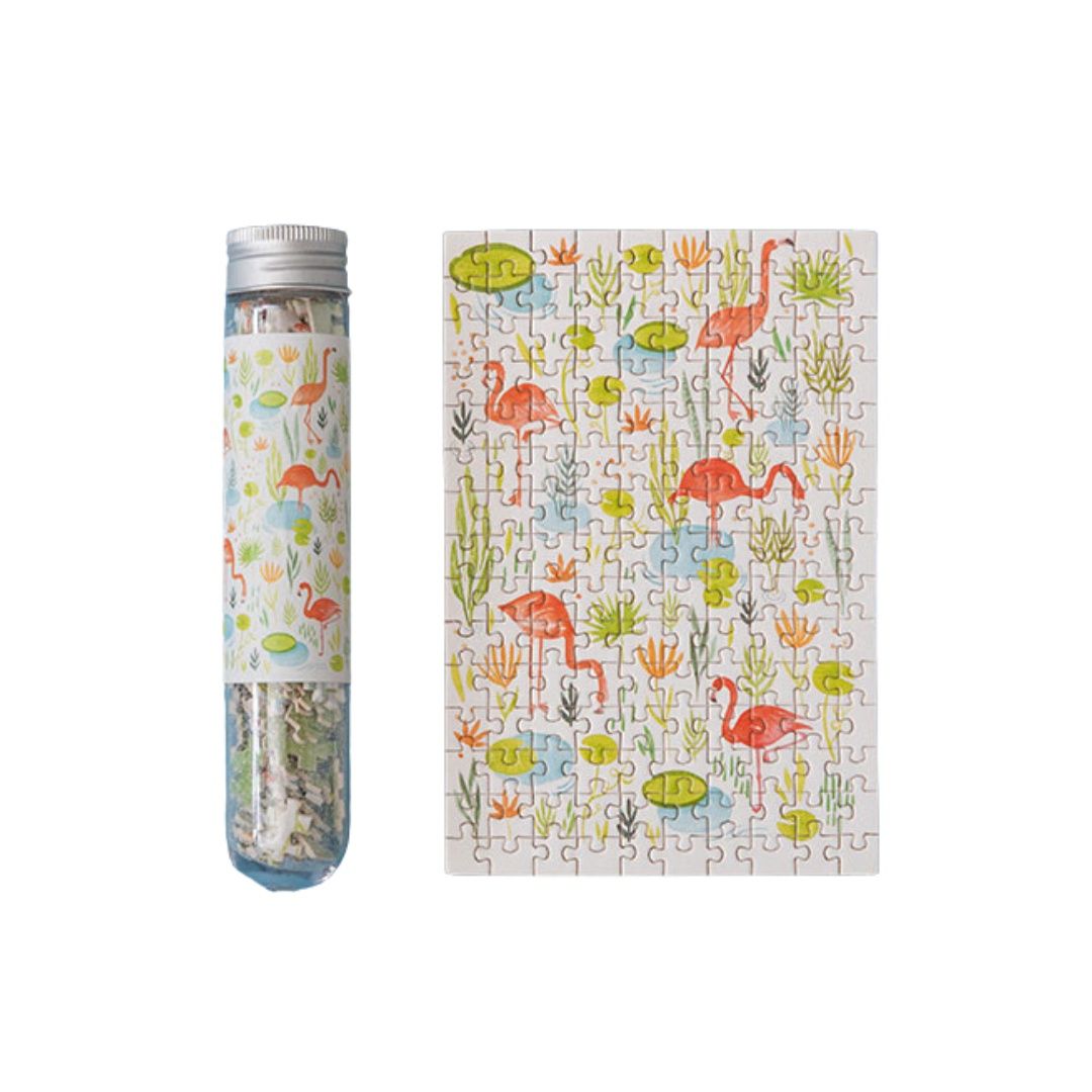 Micropuzzle flamingos