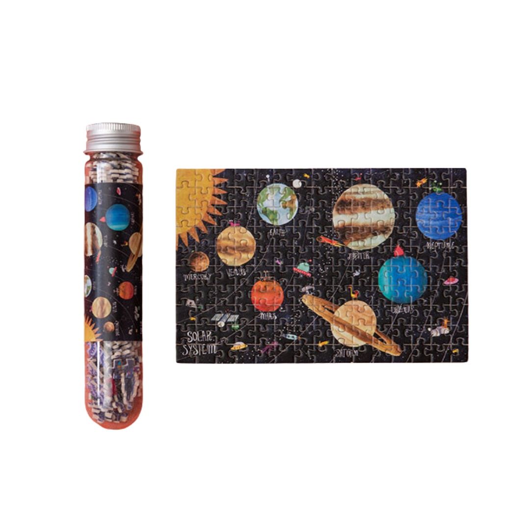 Micropuzzle discover the planets