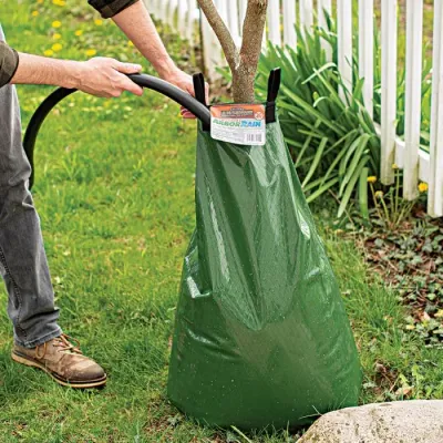 ArborRain™ Tower Tree and Plant Hydrator, 20 Gallons