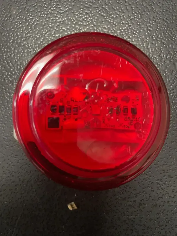 143108 LIGHT RED LED CLEAR MARKER GROTE