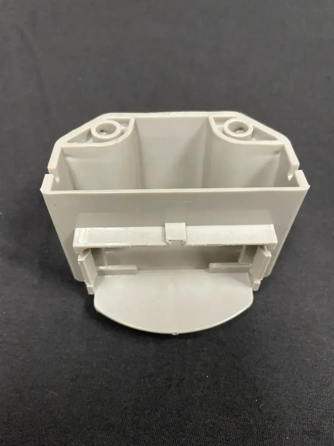 143118 GROTE LICENSE PLATE LIGHT BRACKET