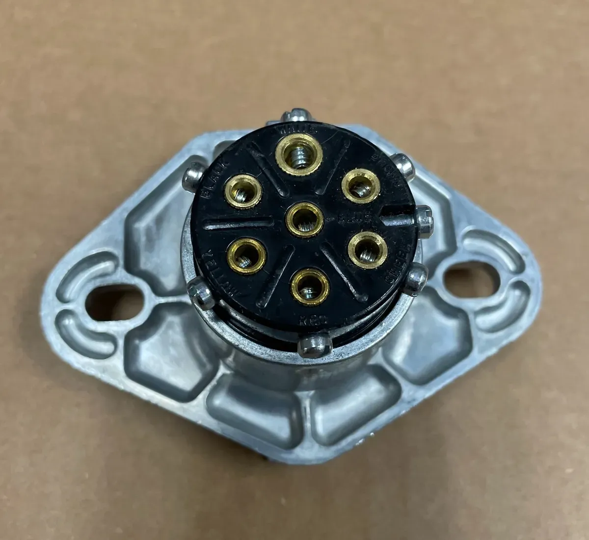 59S-7 RECEPTACLE 7 PIN