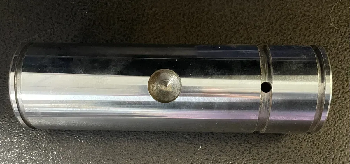 135615 PIN ROLLERS REAR 930 U/C