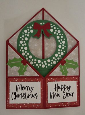 Tuxedo wreath (Christmas)