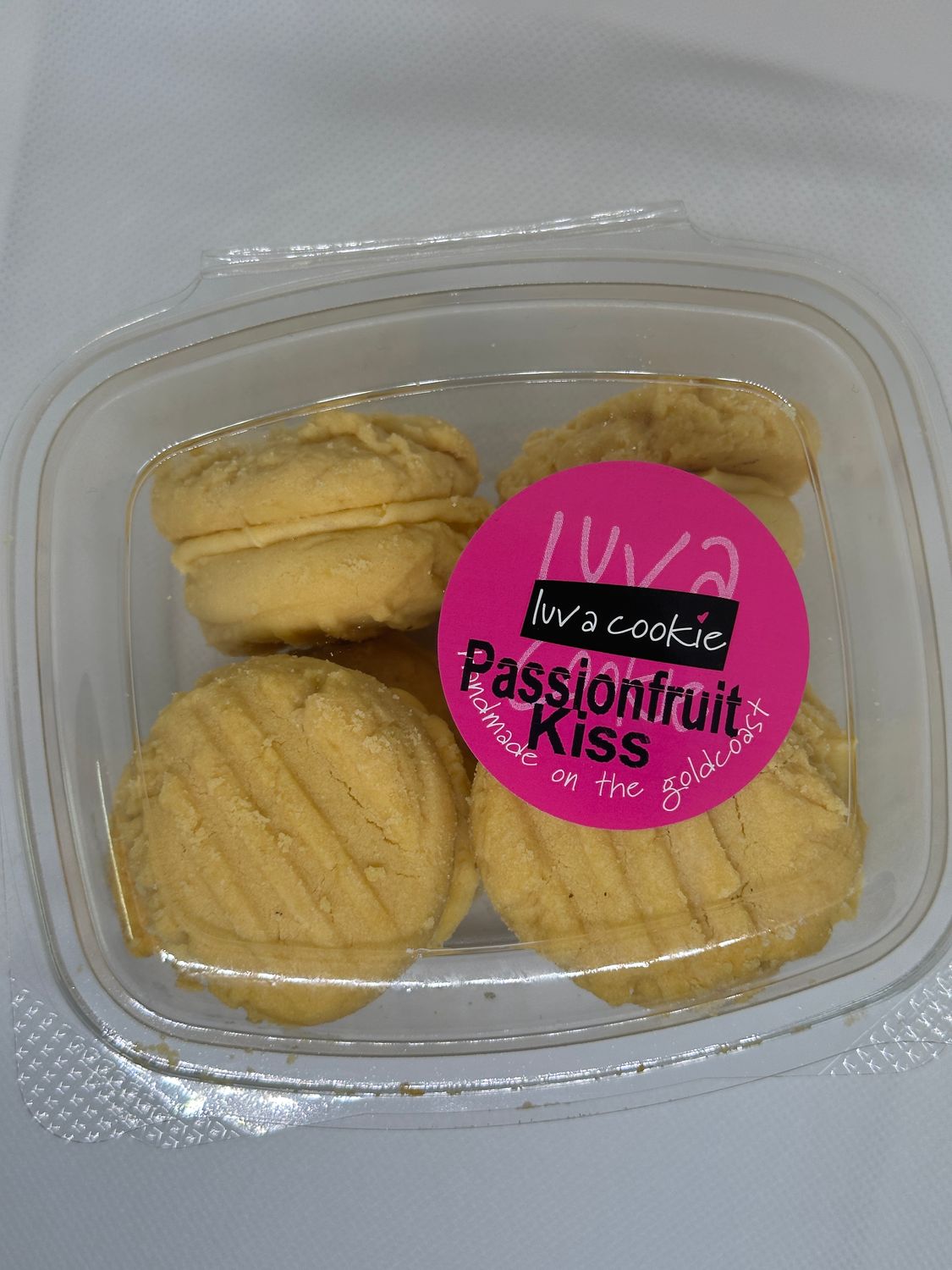 Passionfruit Kiss Melting Moments