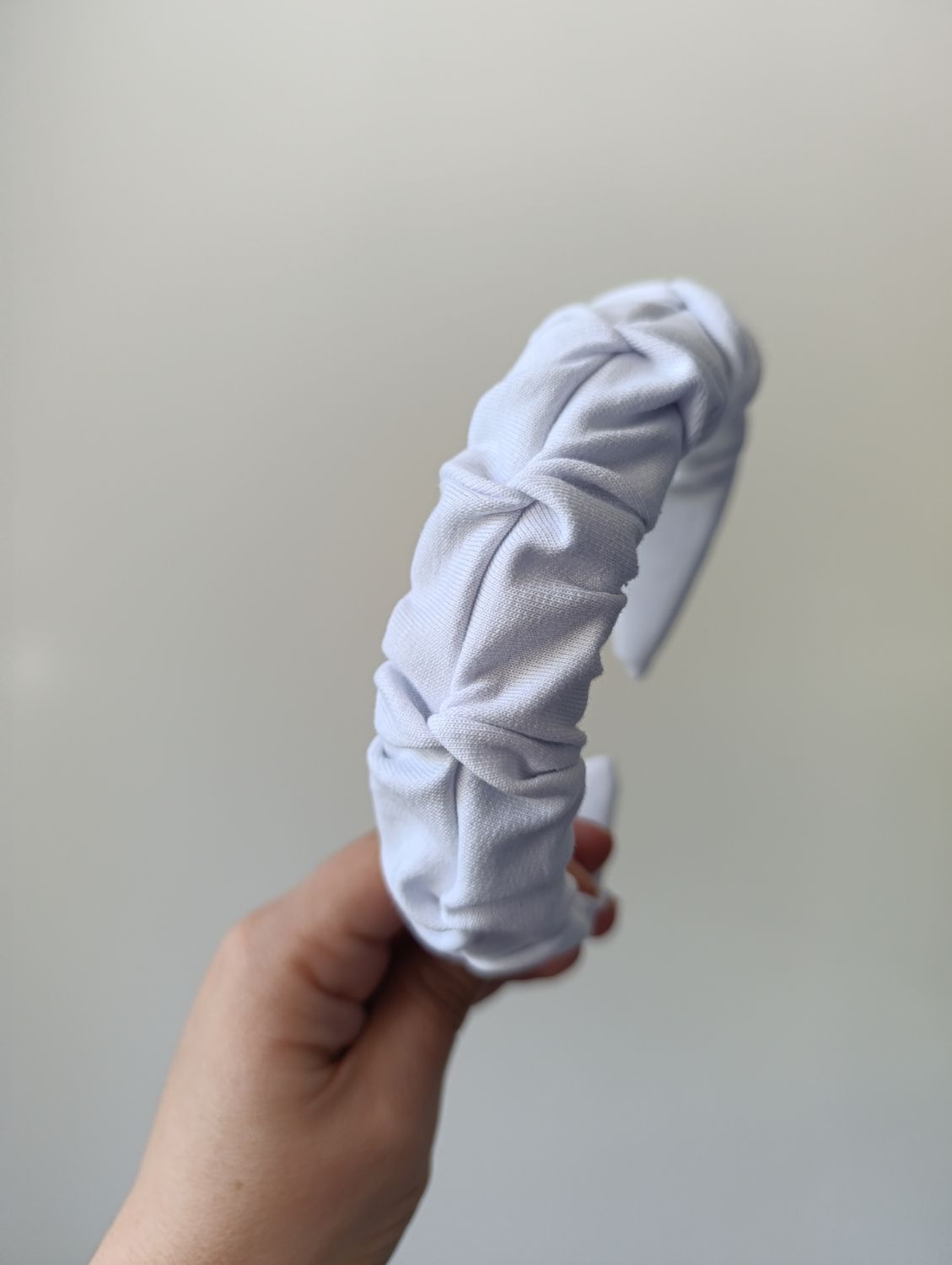 Opaska marszczona wąska dresowa biała