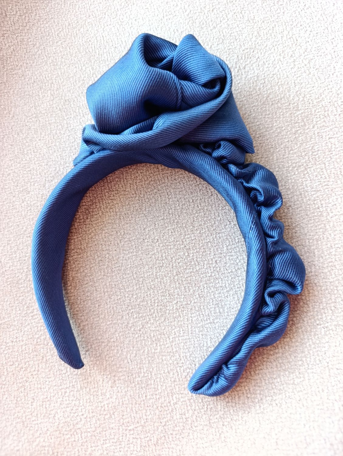 Błękitna róża opaska korona fascynator wianek jedwabna silk