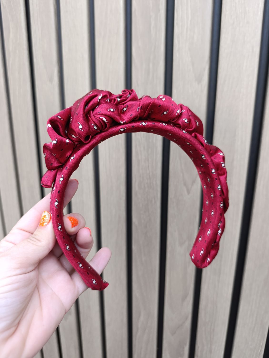 Czerwona opaska korona fascynator wianek jedwabna silk