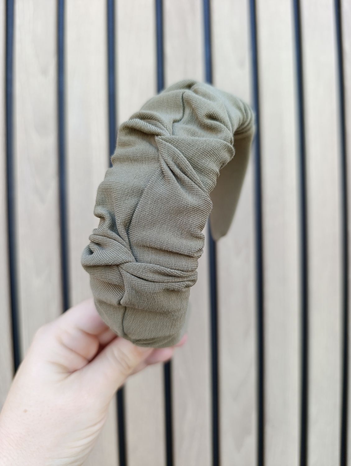 Opaska marszczona szeroka dresowa oliwka