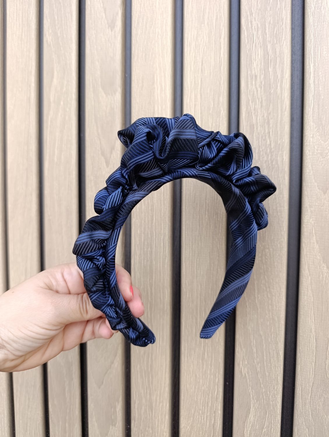 Granatowa w pasy opaska korona fascynator wianek jedwabna silk