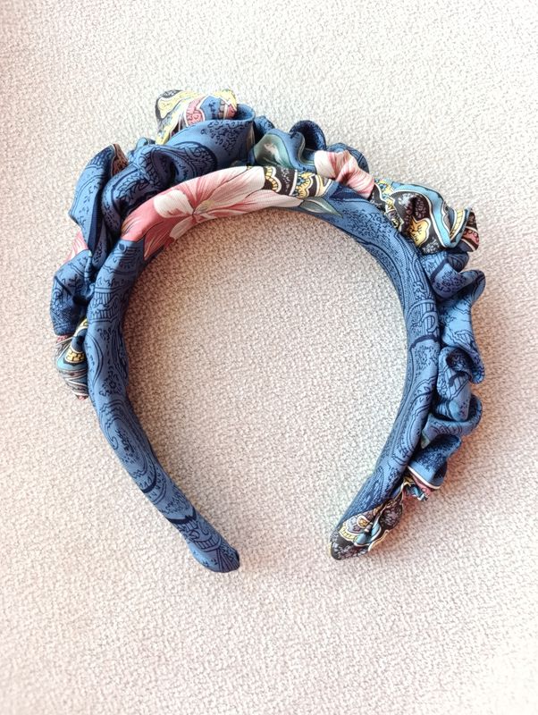 Niebieska opaska korona fascynator wianek jedwabna silk