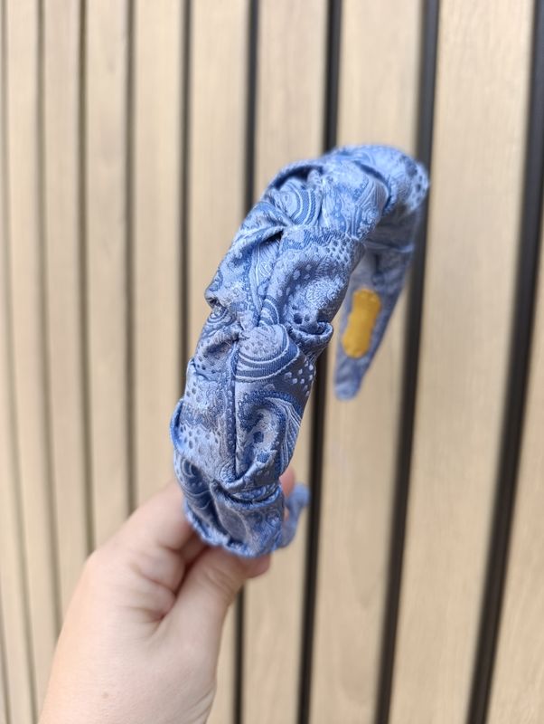 Niebieska marszczona opaska korona jedwabna silk persley