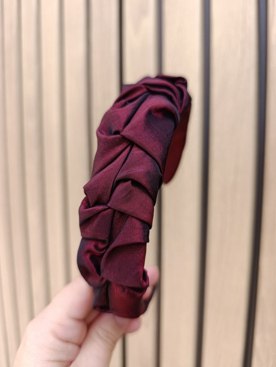 Bordowa marszczona opaska korona jedwabna silk