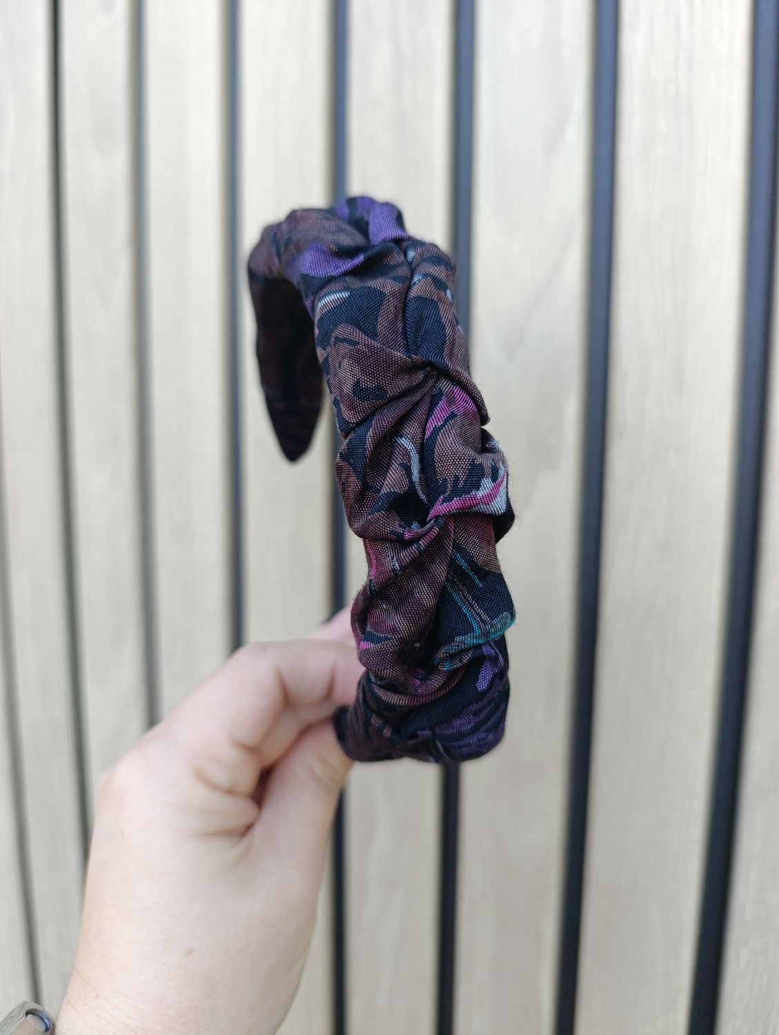 Opaska marszczona wąska czarna retro kwiaty