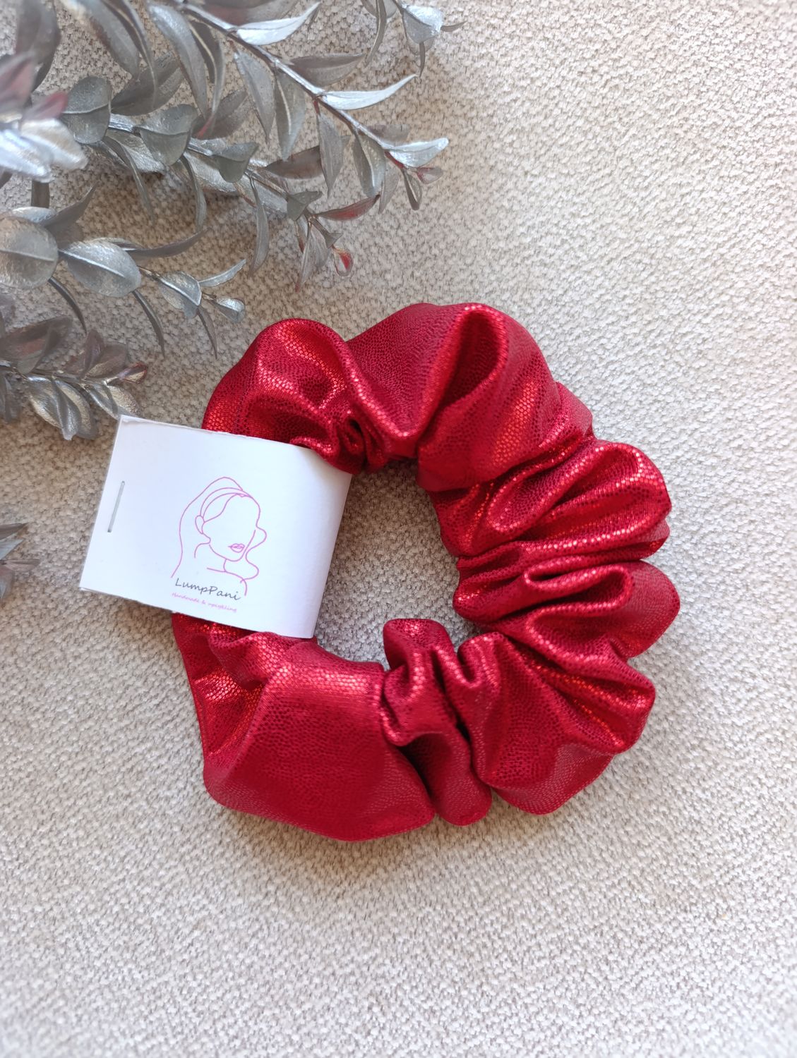 Gumka do włosów średnia czerwona lama