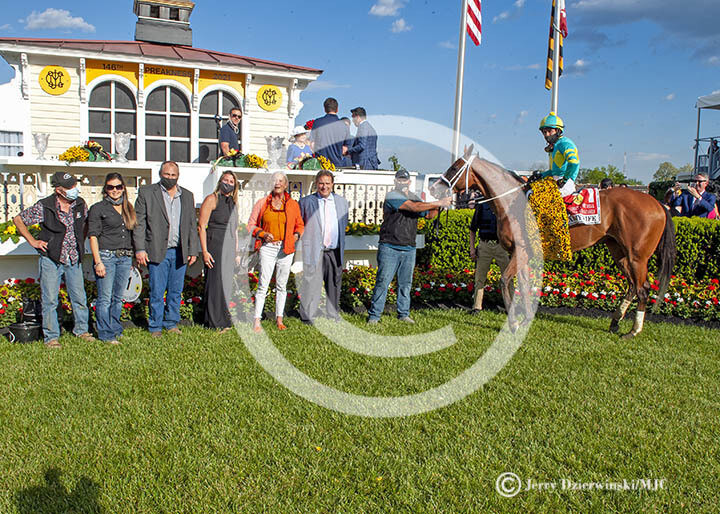 2021 Black-Eyed Susan winner's Circle