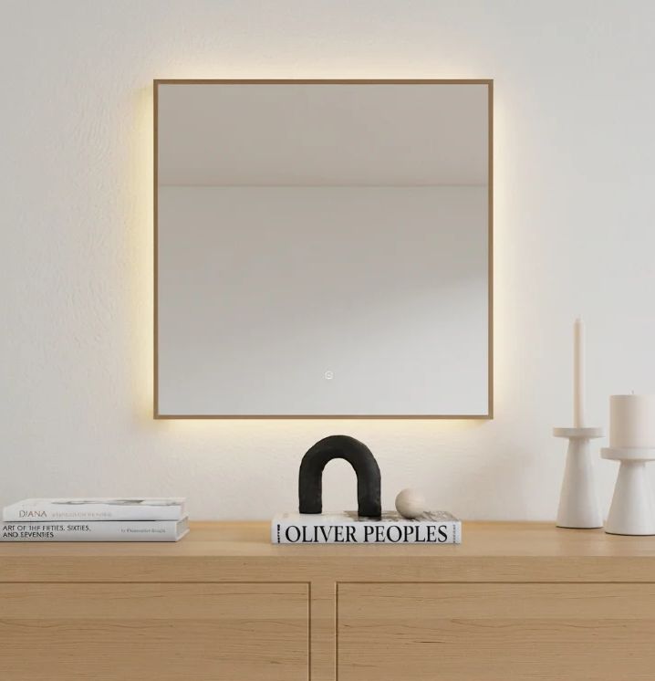 LED Mirror With Oak Frame (50x50 cm)