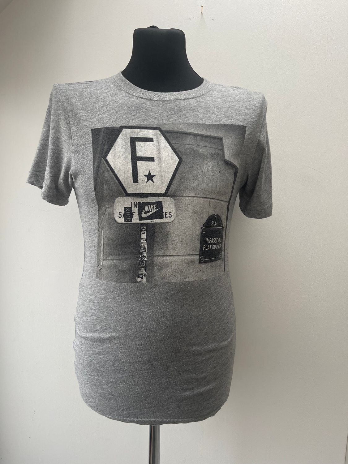 T-shirt sportowy Nike