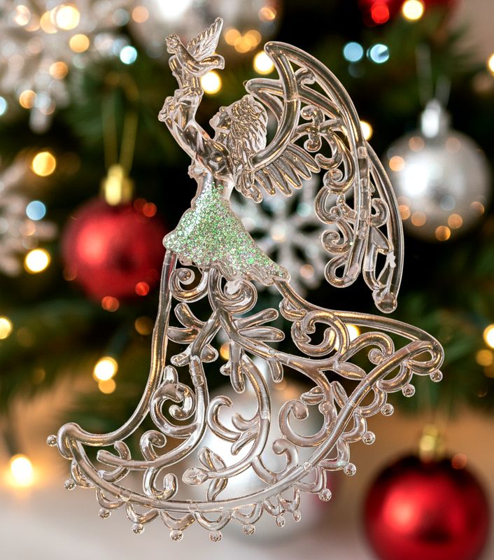 Zawieszka świąteczna – Ażurowy anioł z gołębiem bombka