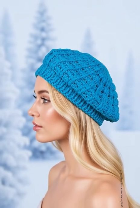 ​Ażurowy Beret Damski – Lekko Opadający, Pleciony niebieski-turkus