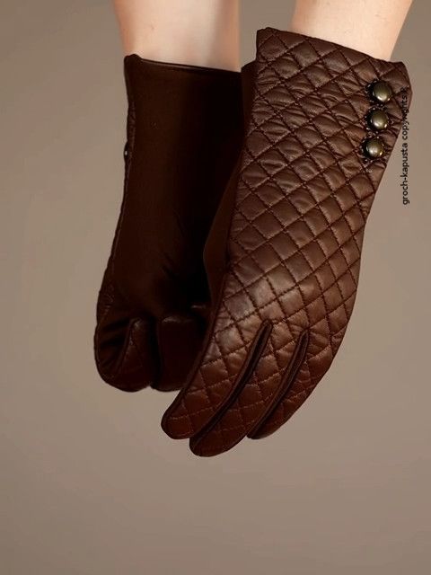 Pikowane Rękawiczki Zimowe – Eleganckie i Niezwykle Ciepłe Vikers model: BRĄZ - guziki