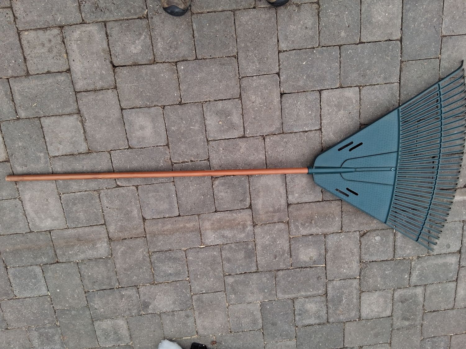 Leaf Rake 34 inch