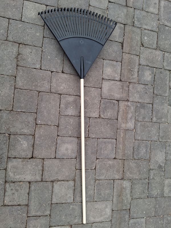 Leaf Rake 24 inch