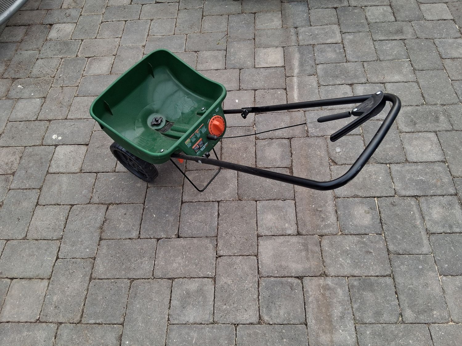 Turf Builder Broadcast Spreader