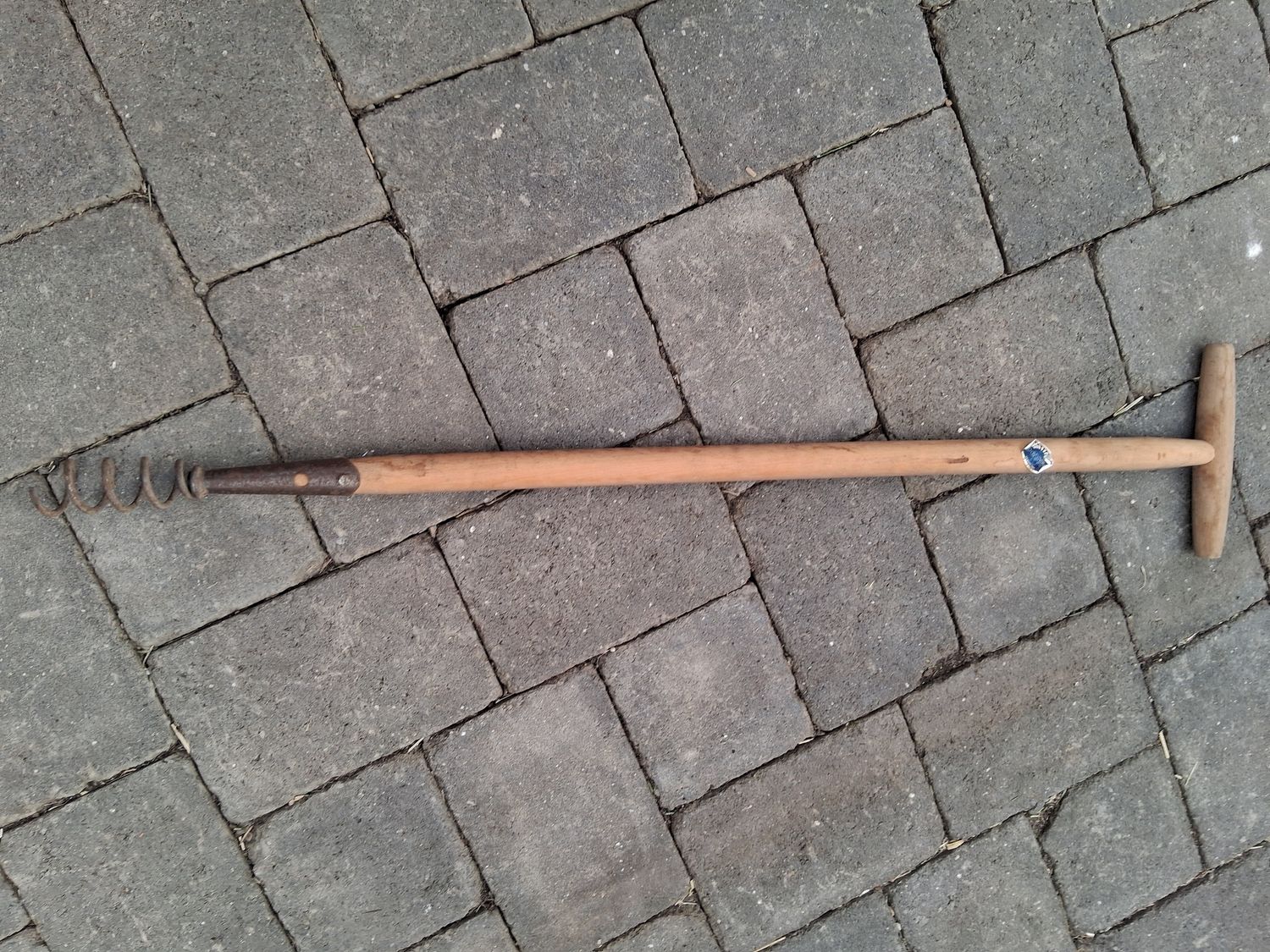 Long Handle Weeding Corkscrew