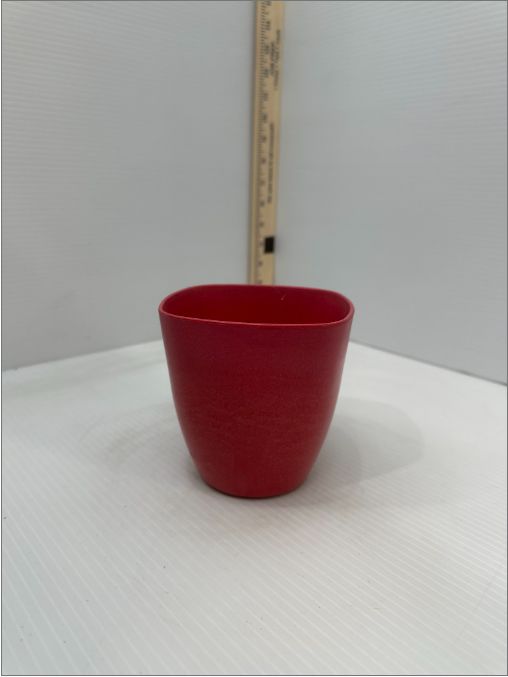 Plastic Pots, Colour: red, Size: 4