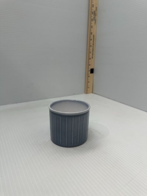 Blue Pots, Size: 3.25