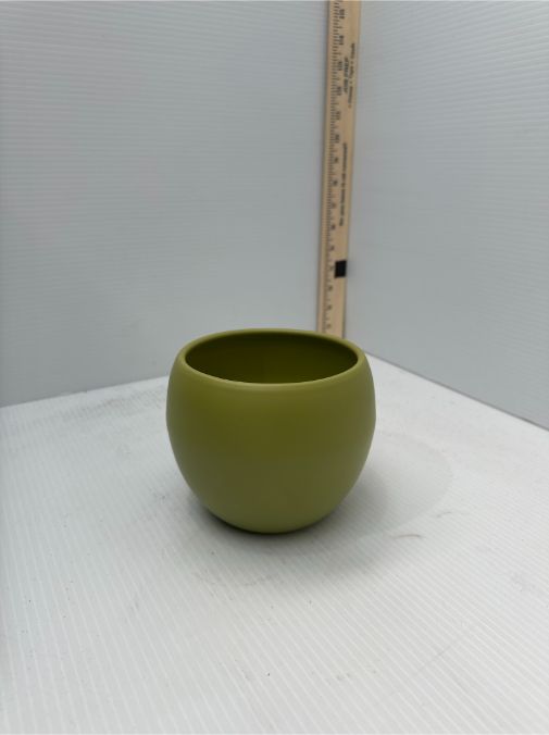 Green Pots, Size: 4.5