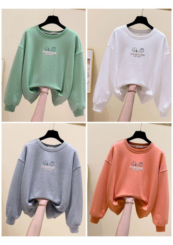 Sweatshirt? “IT’S A LUCKY DAY”