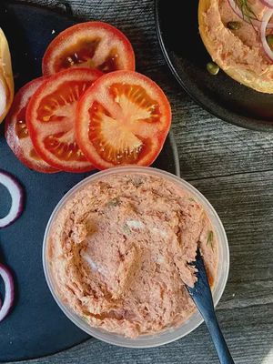 Salmon Spread (8oz)