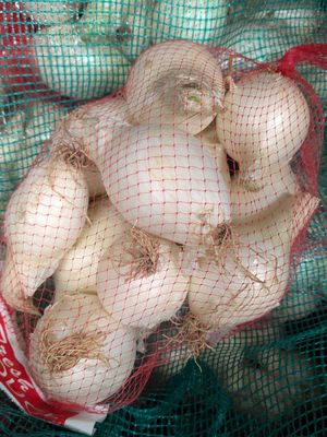 White Onions (3 lbs)